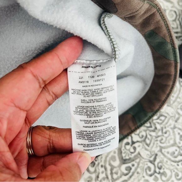 Columbia Camouflage Hoodie Sweater - Picture 5 of 8